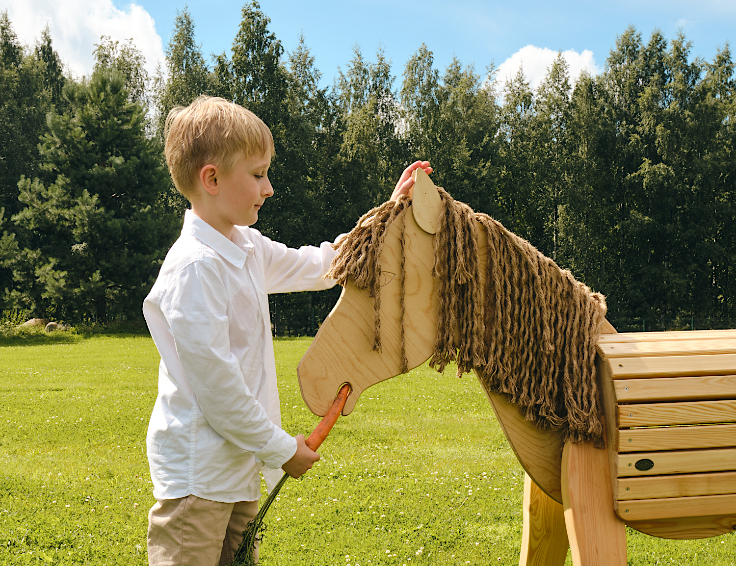 Holzpferd, Gartenpferd spielen